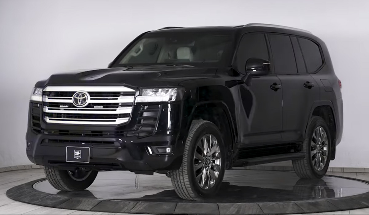 Броньований Toyota Land Cruiser 300