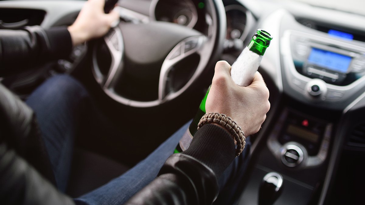 keruvannia_avtomobilem_v_stani_alkogolnogo_spianinnia