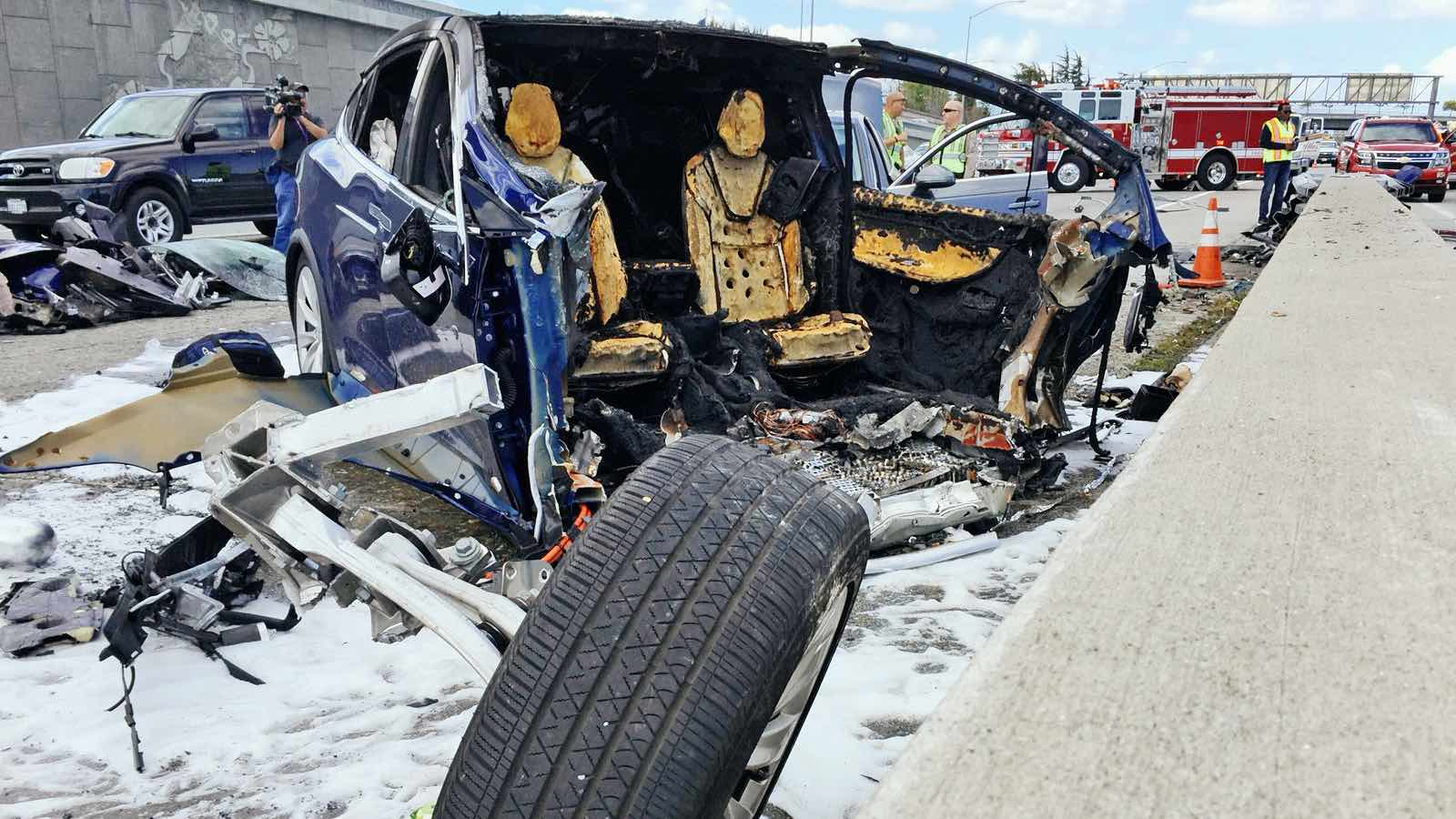 sud_avariia_tesla_ilon_mask